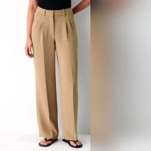 Aritzia Effortless Pants